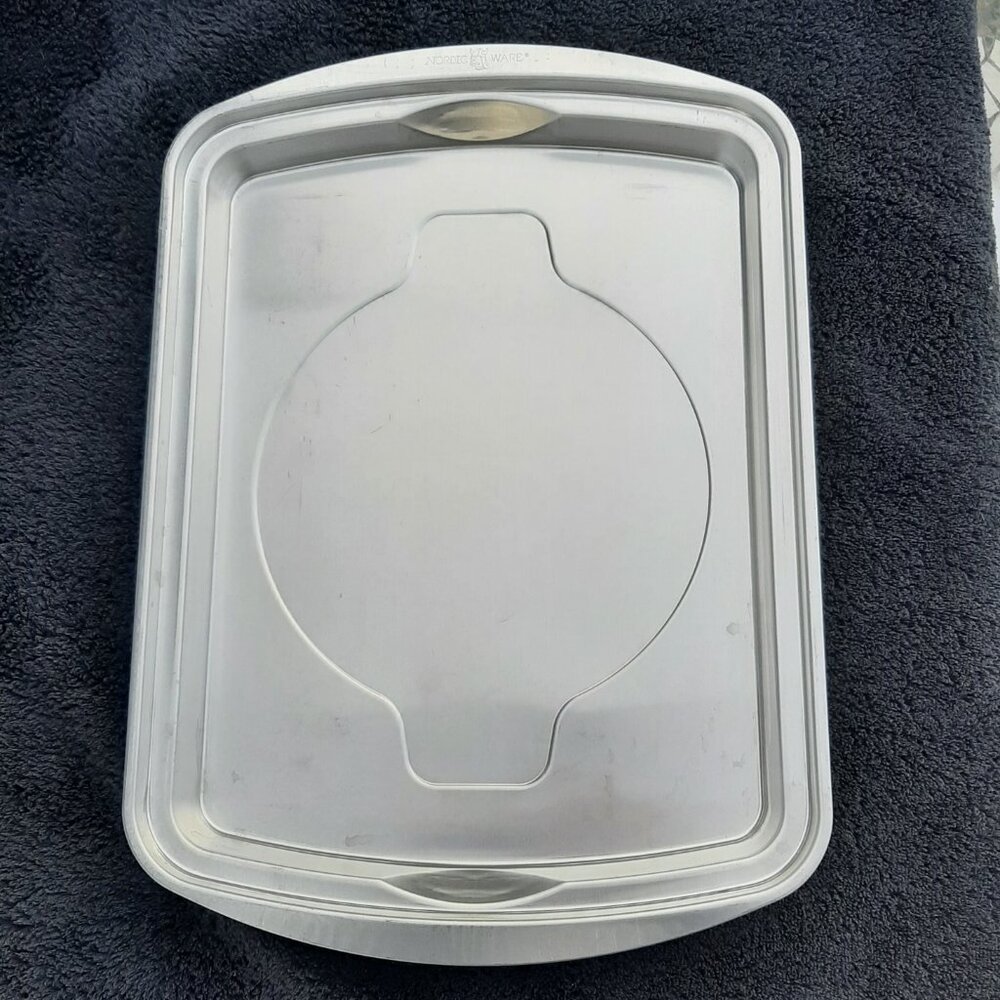 Nordic Ware Naturals Aluminum High Sided 10" x 14" Sheet Cake Pan